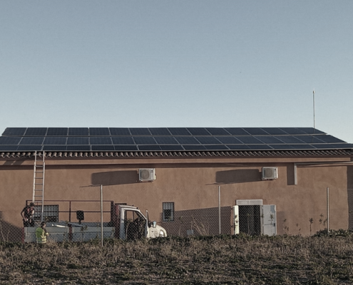 AQLARA Ciclo Integral del Agua Potencia la Sostenibilidad con una Nueva Instalación Solar en la EDAR de Almodóvar del Campo.