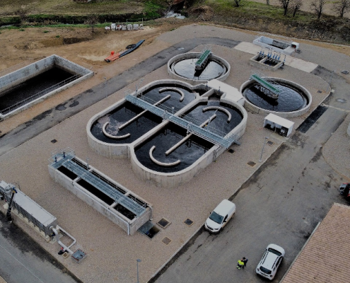 AQLARA Ciclo Integral del Agua Potencia la Sostenibilidad con una Nueva Instalación Solar en la EDAR de Almodóvar del Campo.